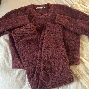 Women’s Uncharted Threads Soft Fleece Top and Pants Set- Size Large- EUC